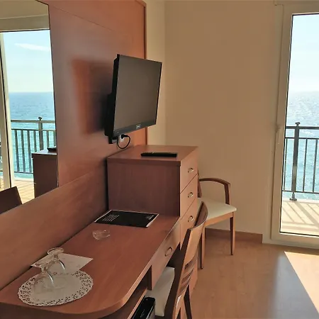 Hotel Horitzo By Pierre &