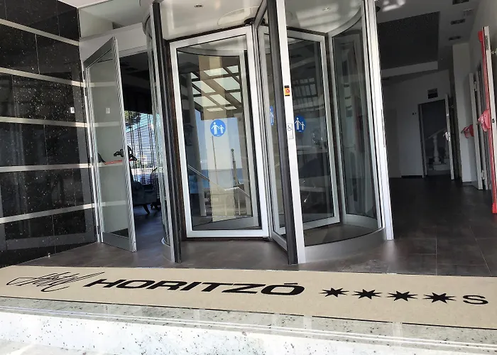 Hotel Horitzo By Pierre & 4*